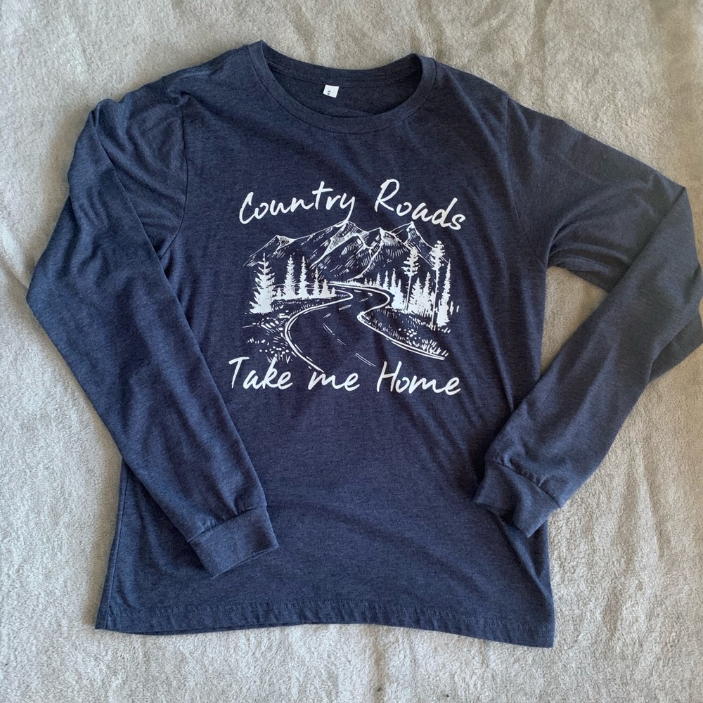 Long sleeve country roads tee